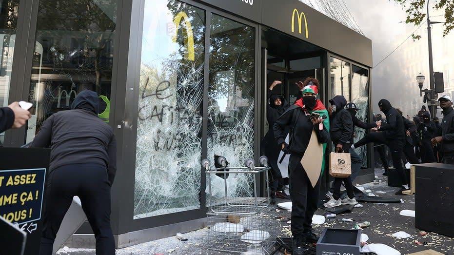 McDonald's ransacked and wrecked as stores, restaurants suffer from violence and rioting