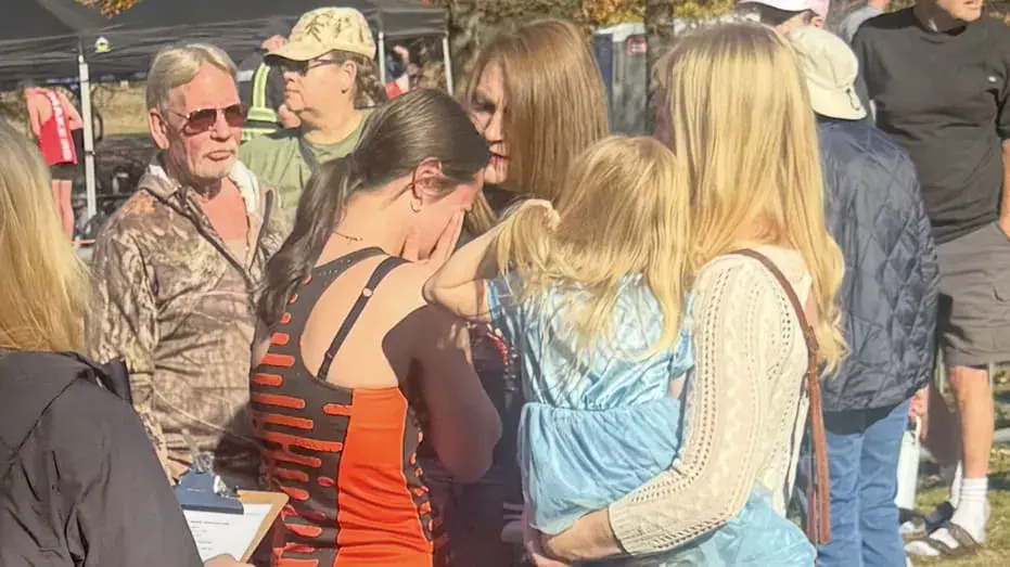 Washington high school girl walks off starting line alone in protest of trans runner, ending her season