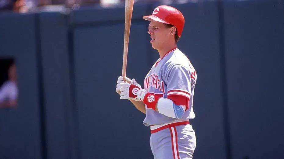 Todd Benzinger, who caught the final out of the Reds' 1990 World Series sweep, dead at 63