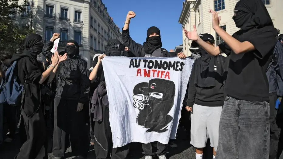 Fifty Antifa groups in France join vast network to ensure chaos in weekend protests