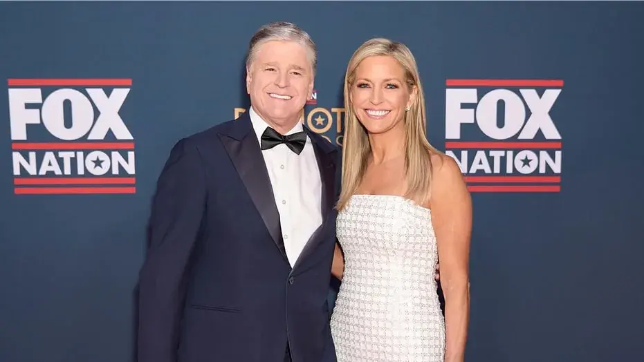 Ainsley Earhardt and Sean Hannity celebrate upcoming wedding surrounded by family and friends at Mar-a-Lago