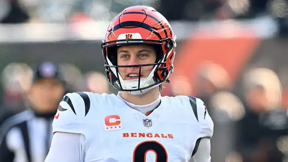 Human vs. ChatGPT NFL Week 7 betting picks: Human clings to profit as AI claims third straight win