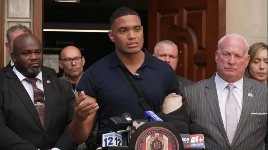 NYPD detective stabbed 10 times in Bronx robbery recalls chasing attackers while bleeding out