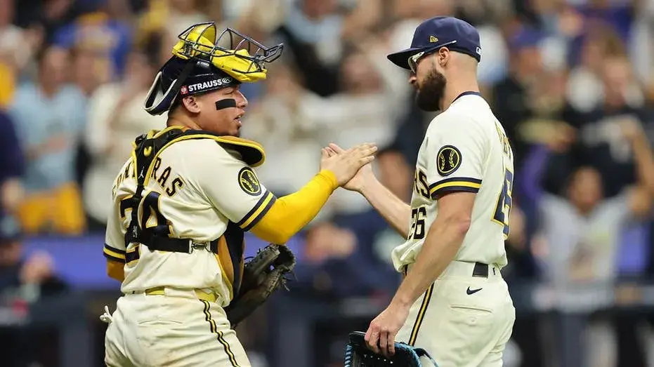 Milwaukee Brewers' dominant bullpen and clutch offense put the Tampa Bay Rays on the brink
