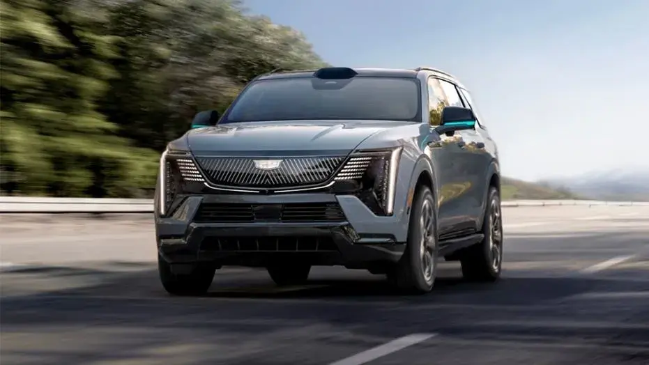 GM wants drivers to take their eyes off the road by 2028