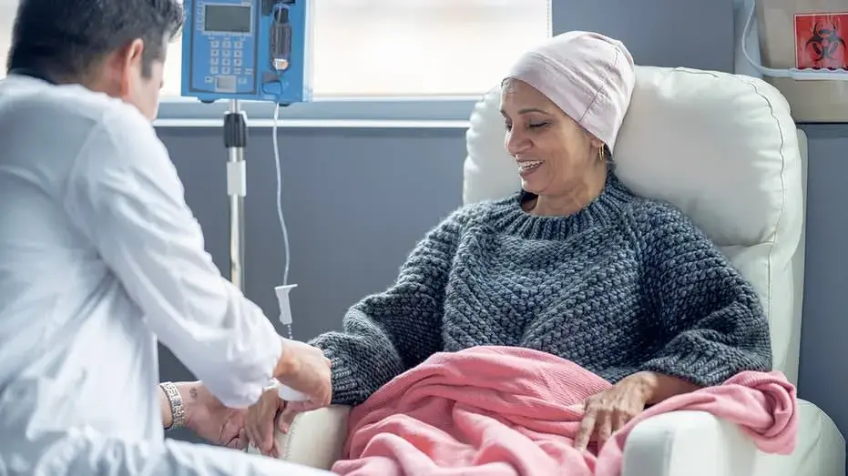 Targeted drug shrinks tumors in 3 out of 4 patients with advanced breast cancer
