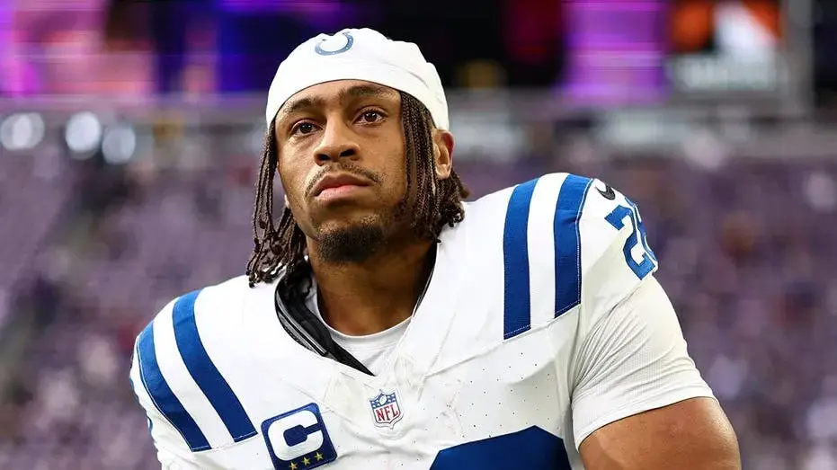 Jonathan Taylor addresses trade rumors amid Colts' fire sale: 'Hopefully that day may not come'