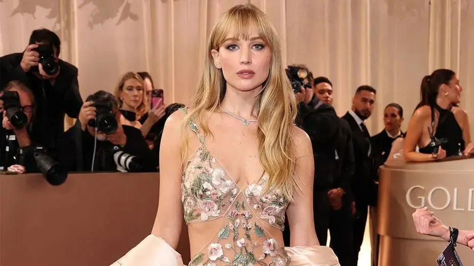Jennifer Lawrence admits to being anonymous TikTok rage baiter who argues with strangers online